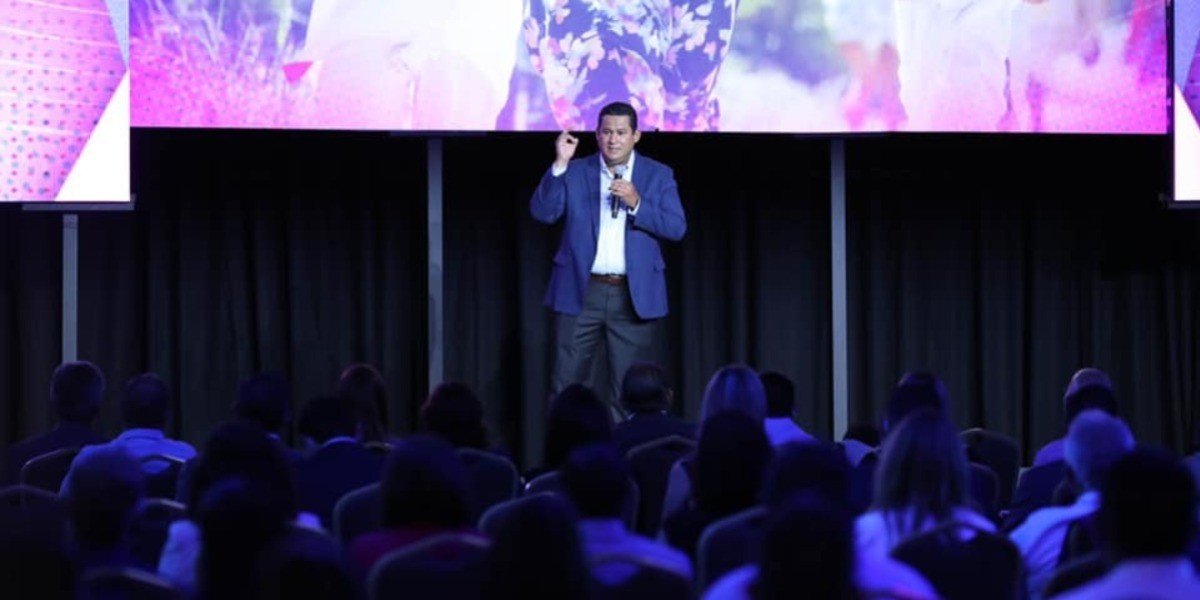 Pide otra vez Diego Sinhue a autoridades electas que se “corten las uñas“
