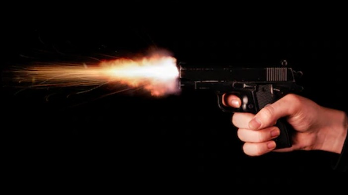 Matan a dos jóvenes en su casa en Joyas de Castilla Plus