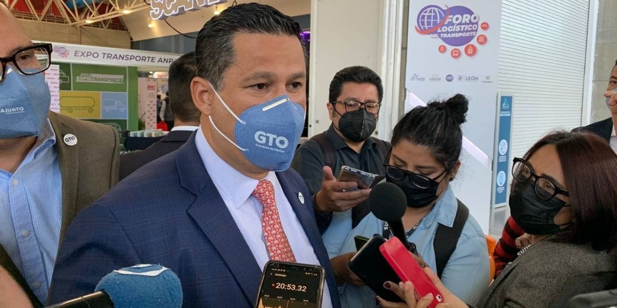 Regaña gobernador a los alcaldes por no tomarse en serio el tema de seguridad