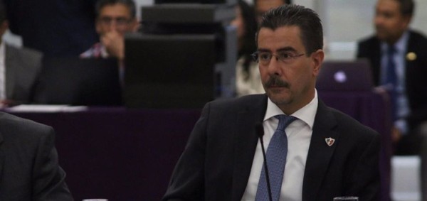 Acuerdan comparecencia con Alvar Cabeza de Vaca