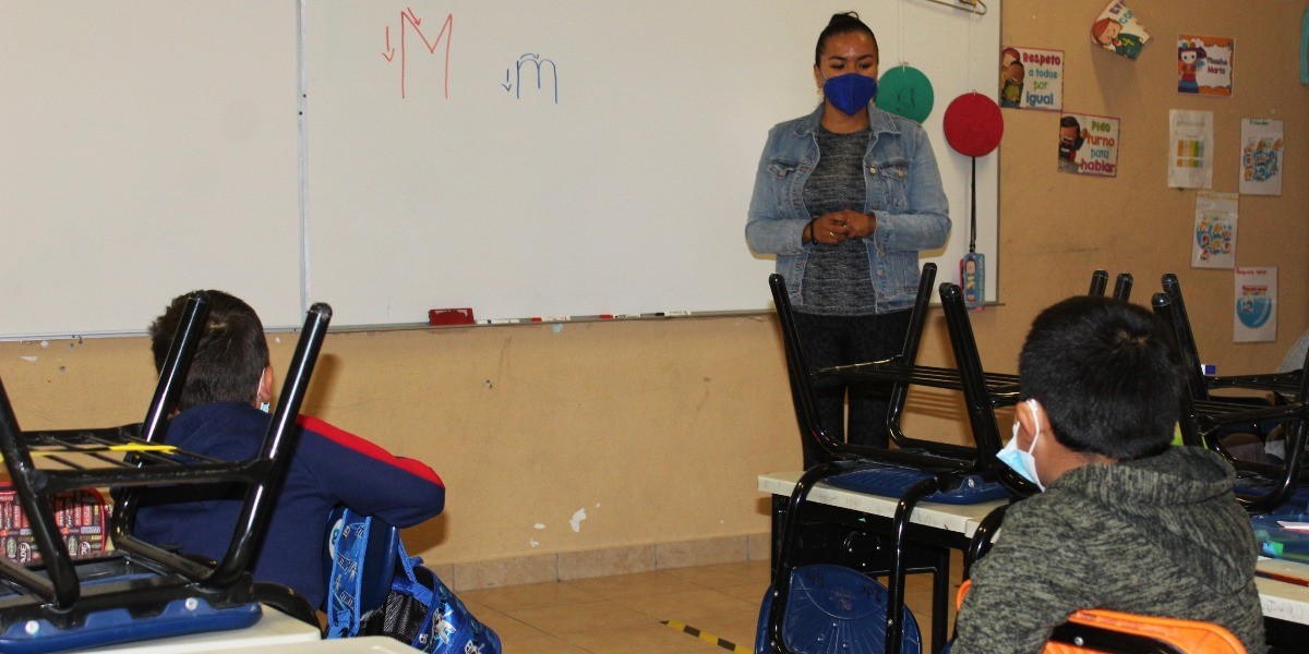 Se reportan 50 maestros enfermos de covid en León