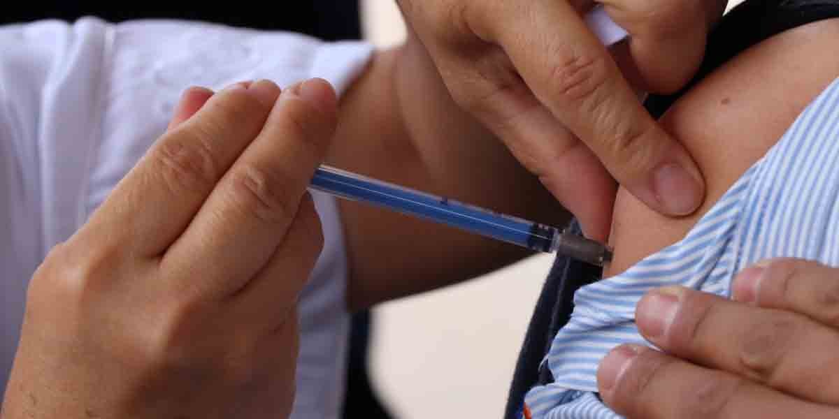 A partir de mañana viernes vacunarán a adolescentes de 14 a 17 años