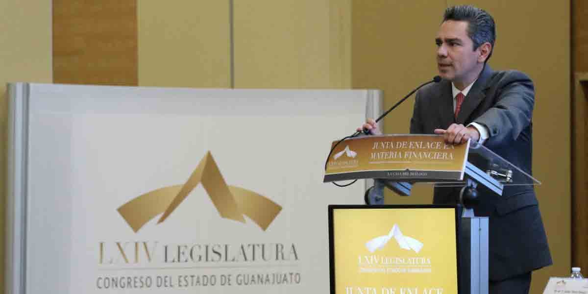 Piden a los alcaldes no estresar las finanzas municipales