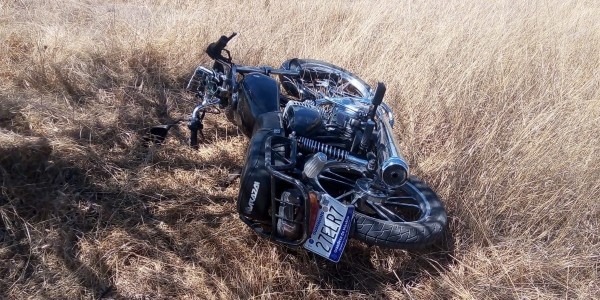 Choque de moto deja cuatro lesionados