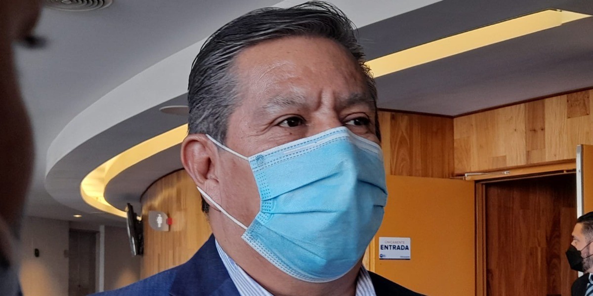 'Ley seca' favorece clandestinaje: Javier Quiroga