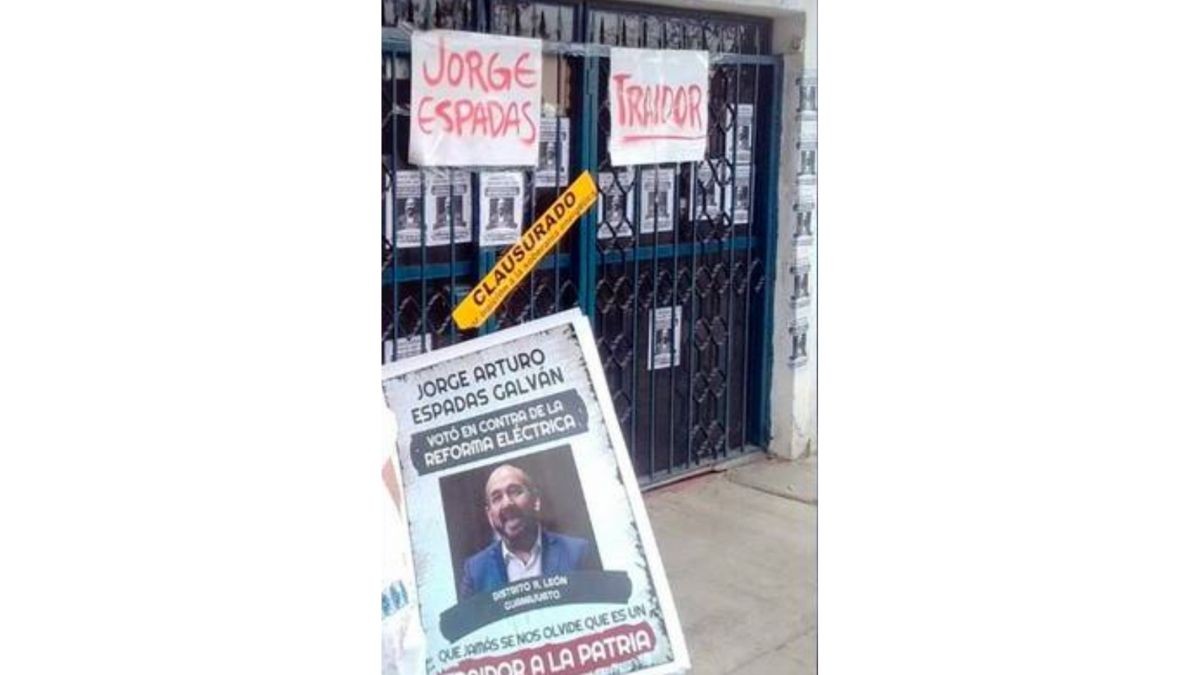 Señala Espadas a Morena de vandalizar Casas de Enlace