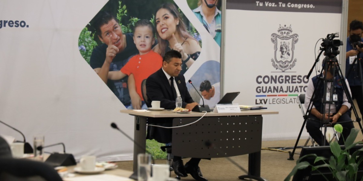 Admite fiscal déficit de 365 agentes del Ministerio Público en el estado