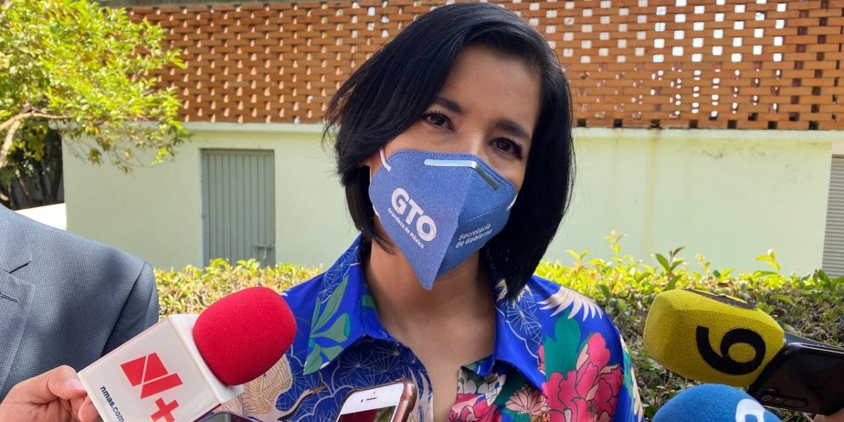 Pide Huett que siga depuración de policías... y denuncias