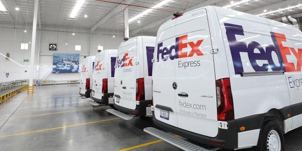 Abren nueva estación de servicio de Fedex