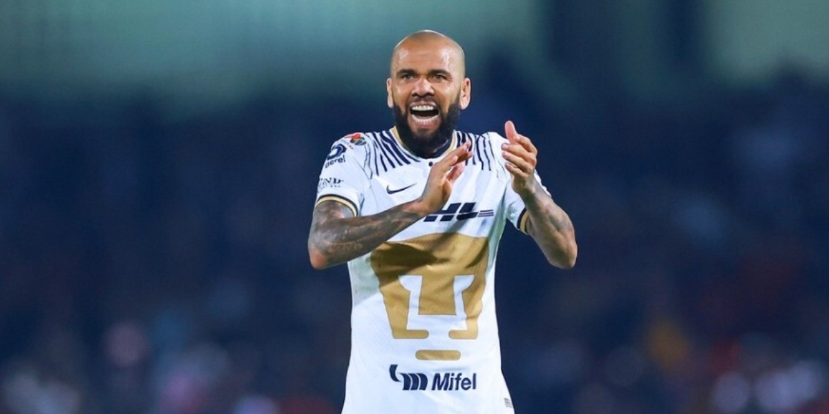 Dani Alves ya es el mejor en asistencias Con Pumas