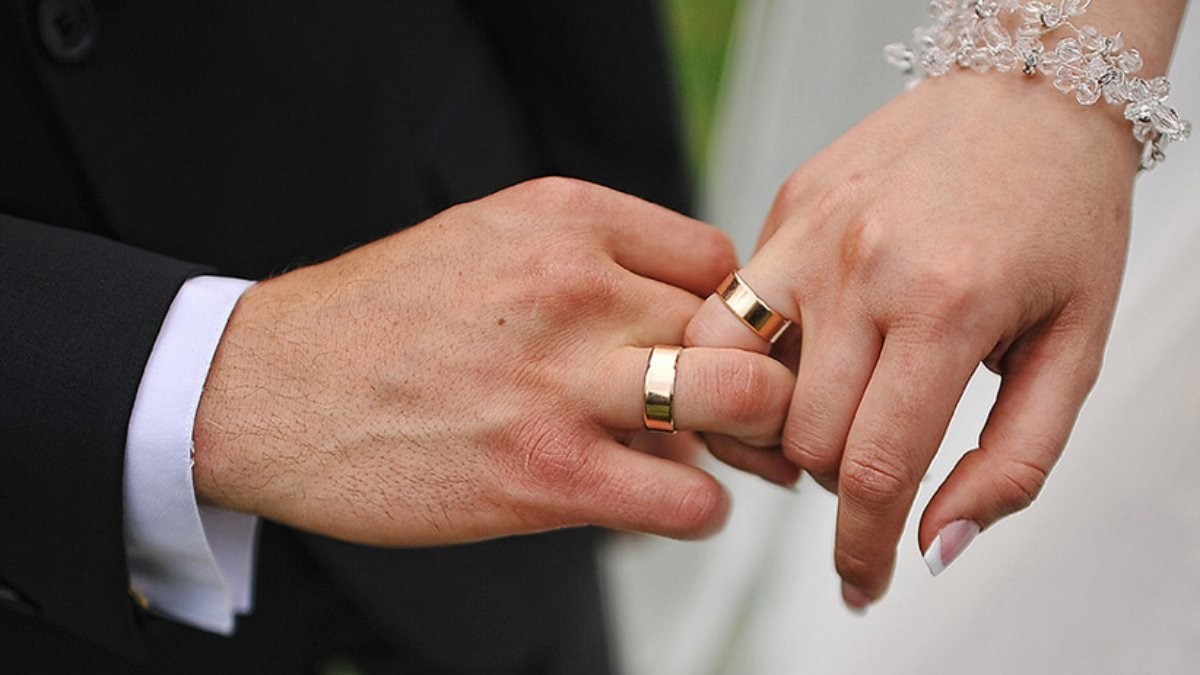 Se disparan matrimonios en el estado