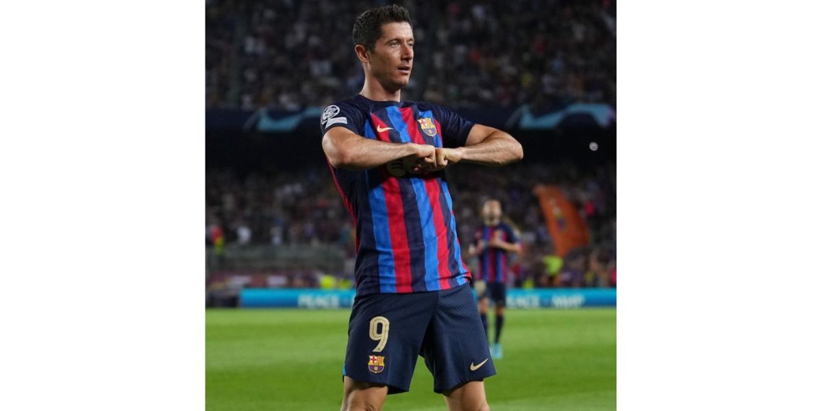 Lewandowski rescata empate ante Inter de Milán