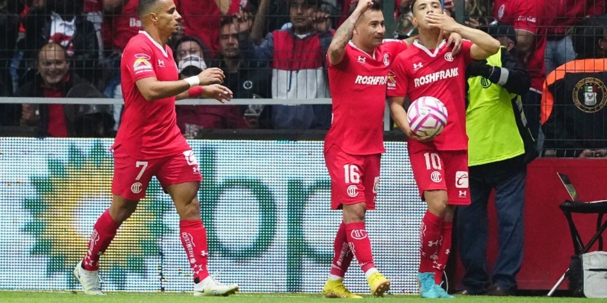 Toluca toma ventaja en la semifinal