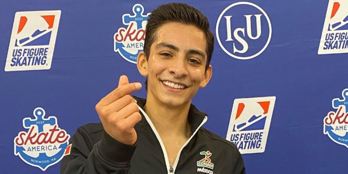 Donovan Carrillo recibe premio Will Sears