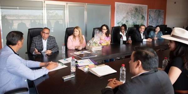 Recibe Mauricio Trejo a comitiva de Mission, Texas