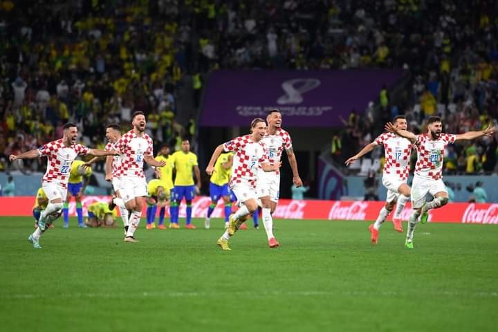 ¡Brasil fuera del mundial al caer en penales!