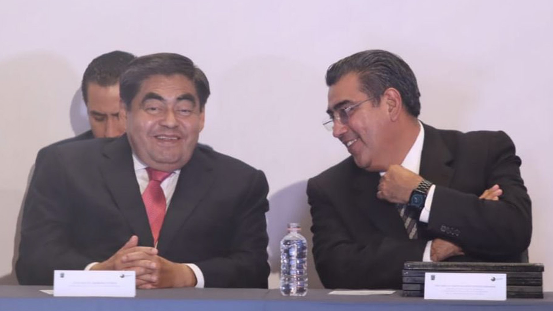 Designan a Sergio Salomón Céspedes como nuevo gobernador de Puebla