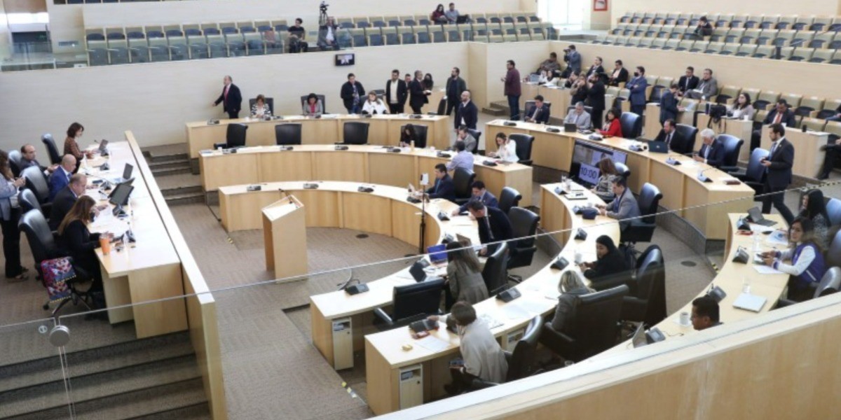 Aprueban tercer endeudamiento para el estado