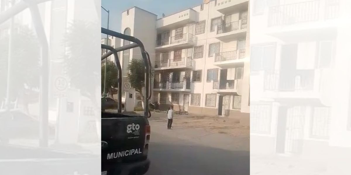 Arde departamento por una veladora encendida