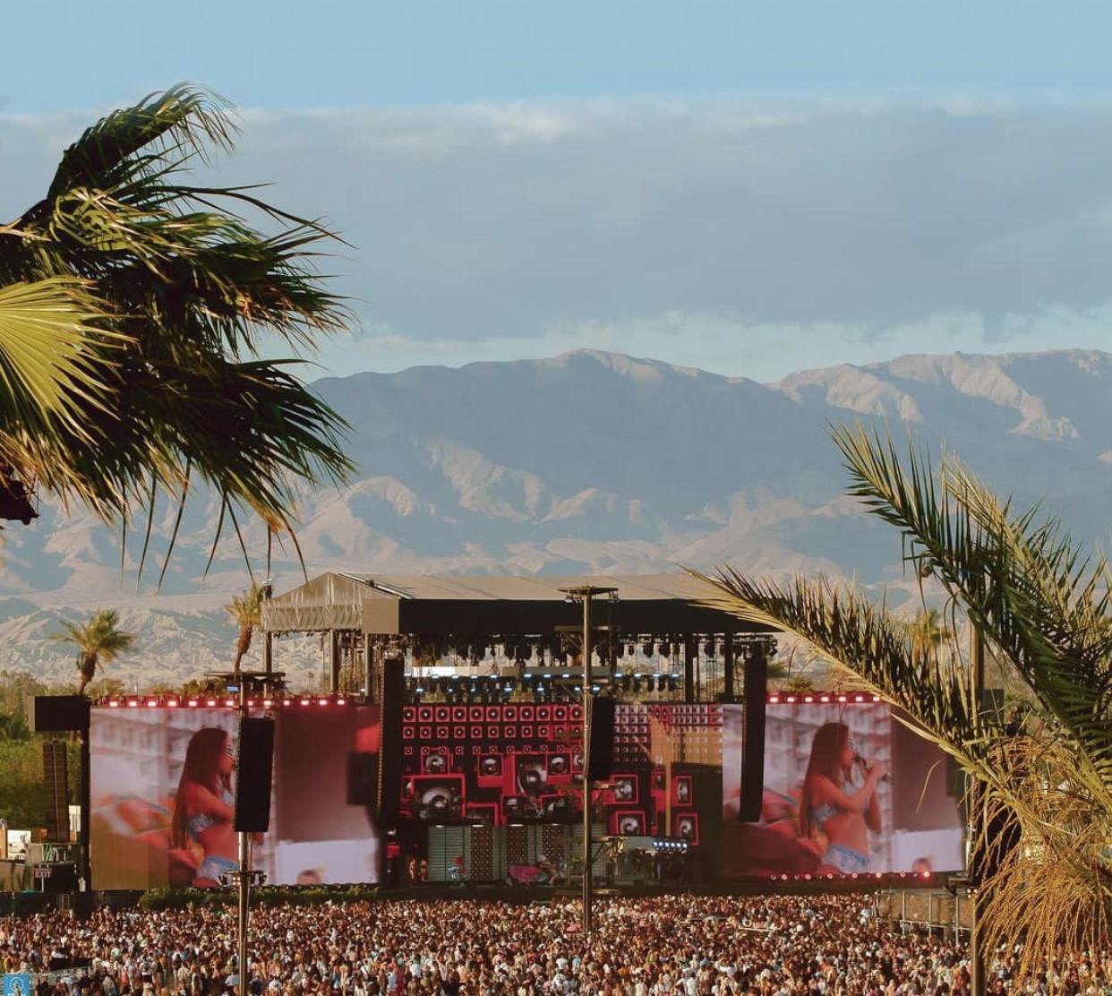 Bad Bunny y Rosalía encabezarán el Festival Coachella 2023