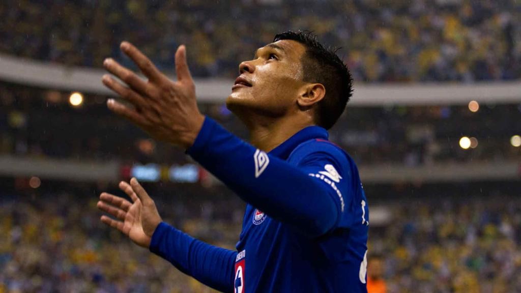 Teófilo Gutiérrez sorteó jersey de Messi ¡pero se lo quedó!