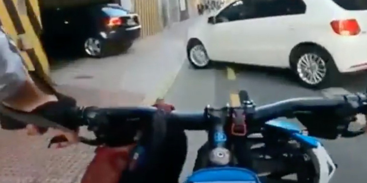 Video: ‘Ventanea’ ciclista a invasores de ciclovías