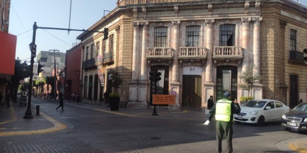Afecta apagón semáforos de Zona Centro
