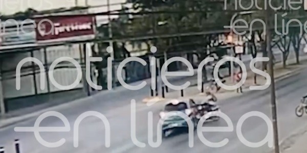 Conductor embiste a motociclista en Torres Landa