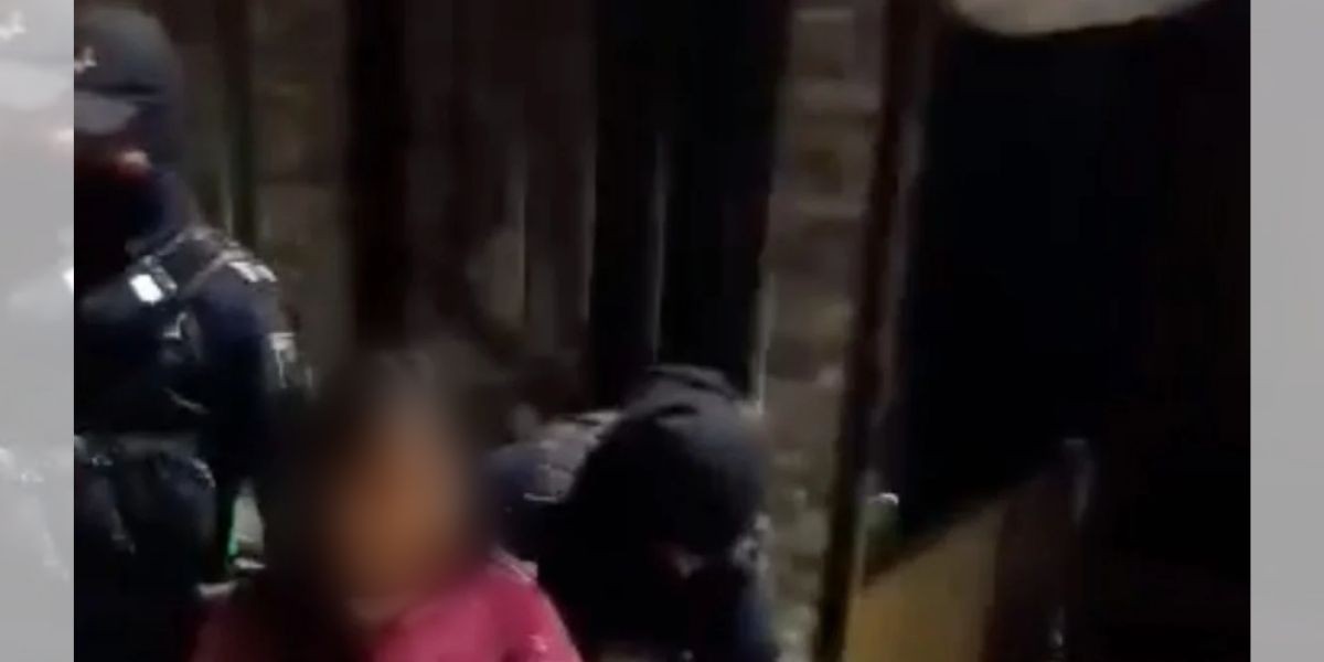 Inicia Derechos Humanos queja por revisión de policía a niña en operativo