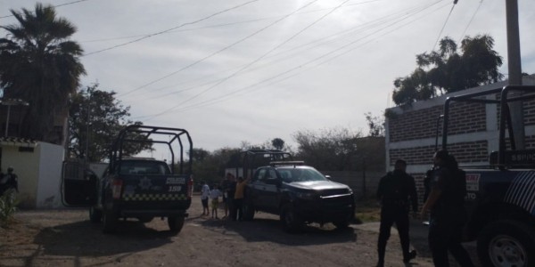 Matan a balazos a hombre en Los Pinos
