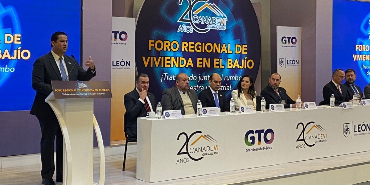 Anuncia gobernador que seguirán subsidios de vivienda para trabajadores