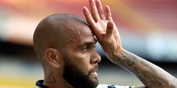 Trasladan a Dani Alves a otra prisión por seguridad 