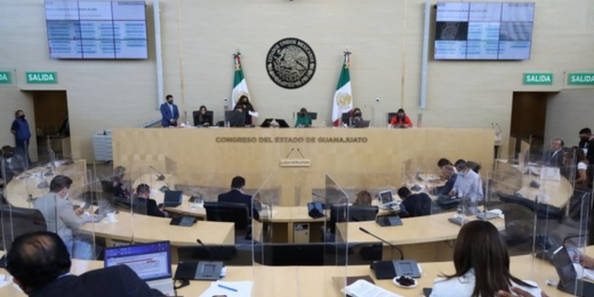 El erario público pagó 1.5 mdp en el viaje de capacitación a España de 20 diputados de Guanajuato