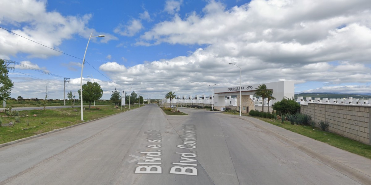 Localizan a dos personas asesinadas en un baldío del bulevar El Saucillo, León