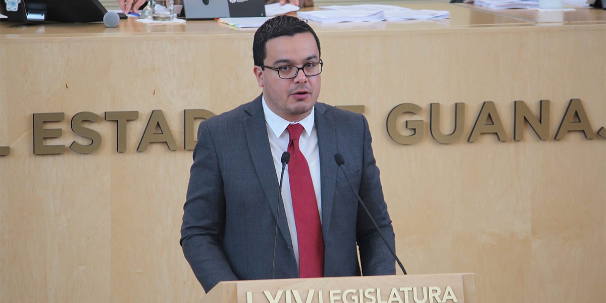 Se solidariza Ernesto Prieto con panistas; acusa imposiciones