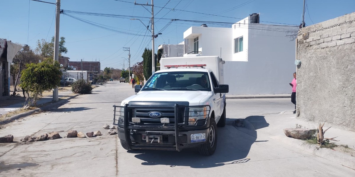 Encuentran cadáver de hombre en la colonia Montañas del Sol; tenía un disparo en la cabeza