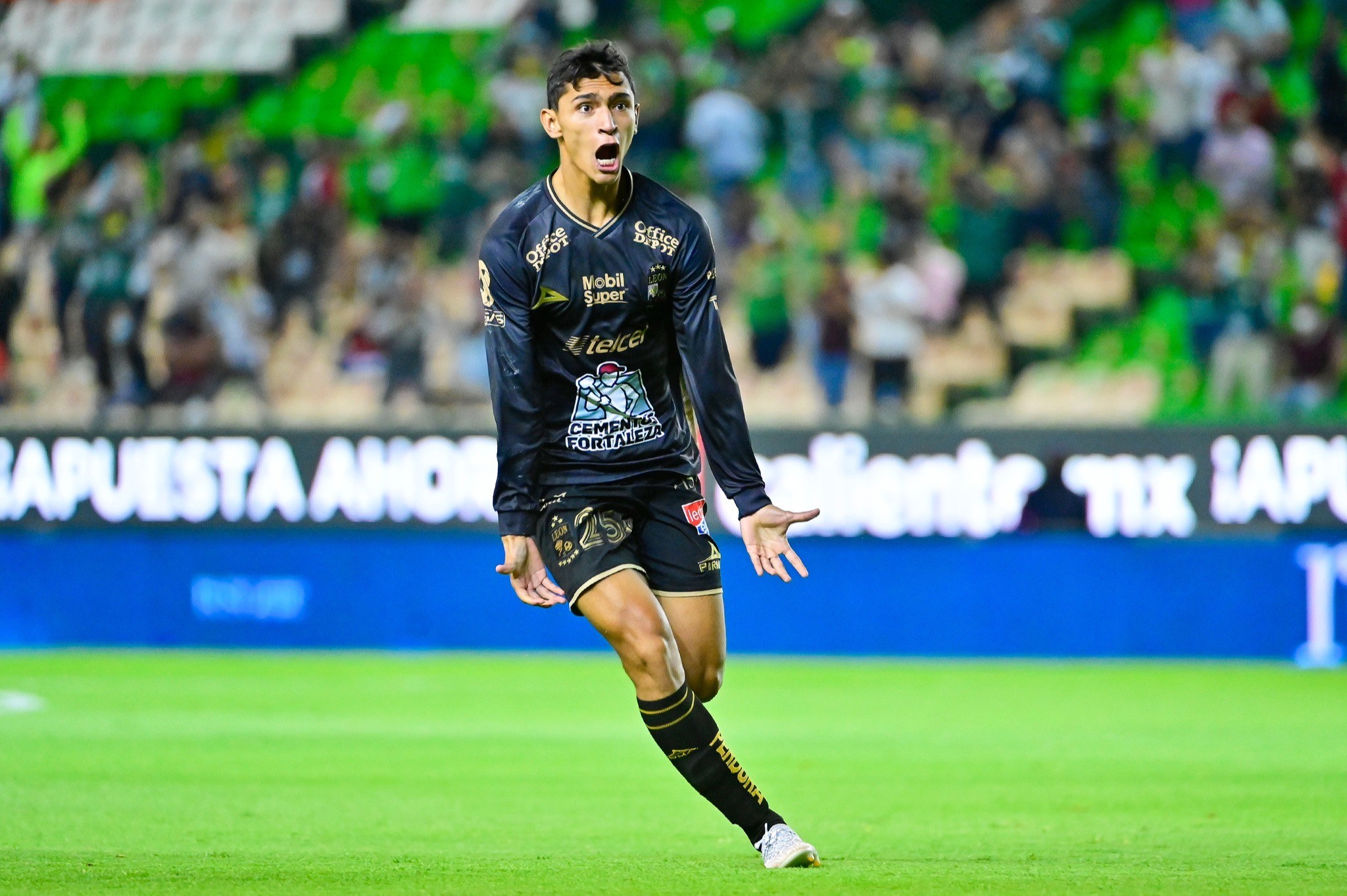 ¿Cuándo fue la última vez que Club León hizo un gol de larga distancia?