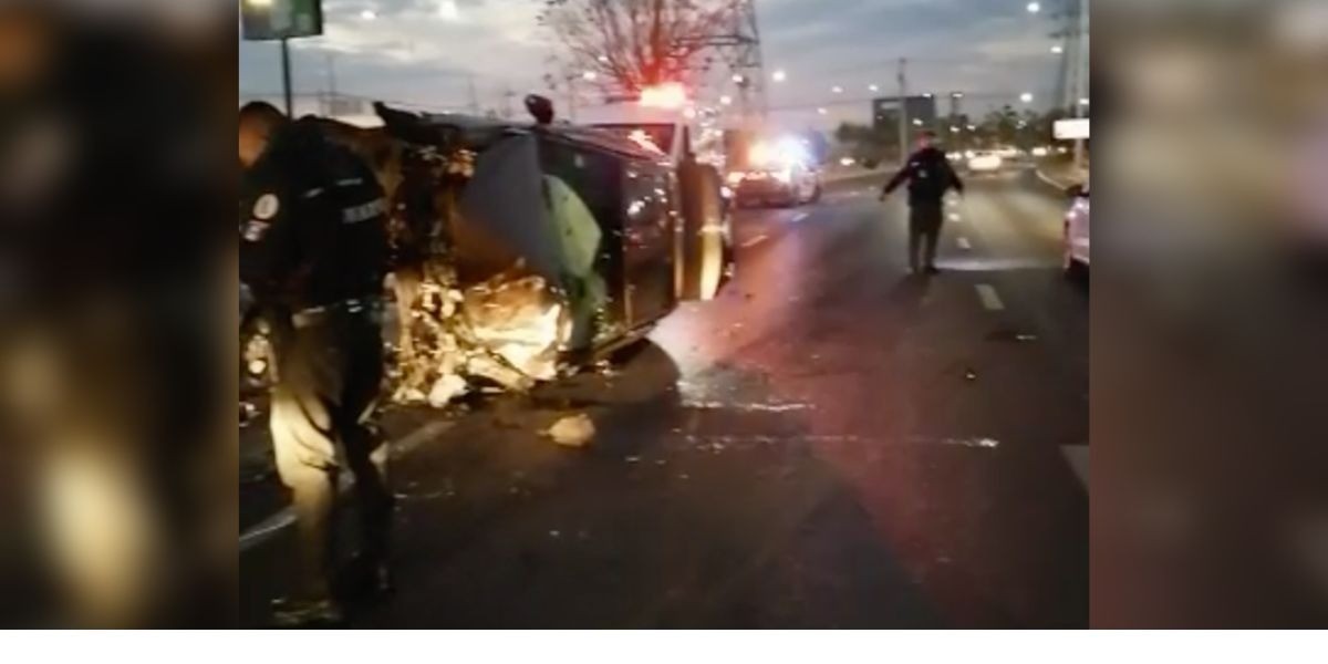 ¡Cuidado! Cierran dos carriles del Morelos por volcadura rumbo a Silao