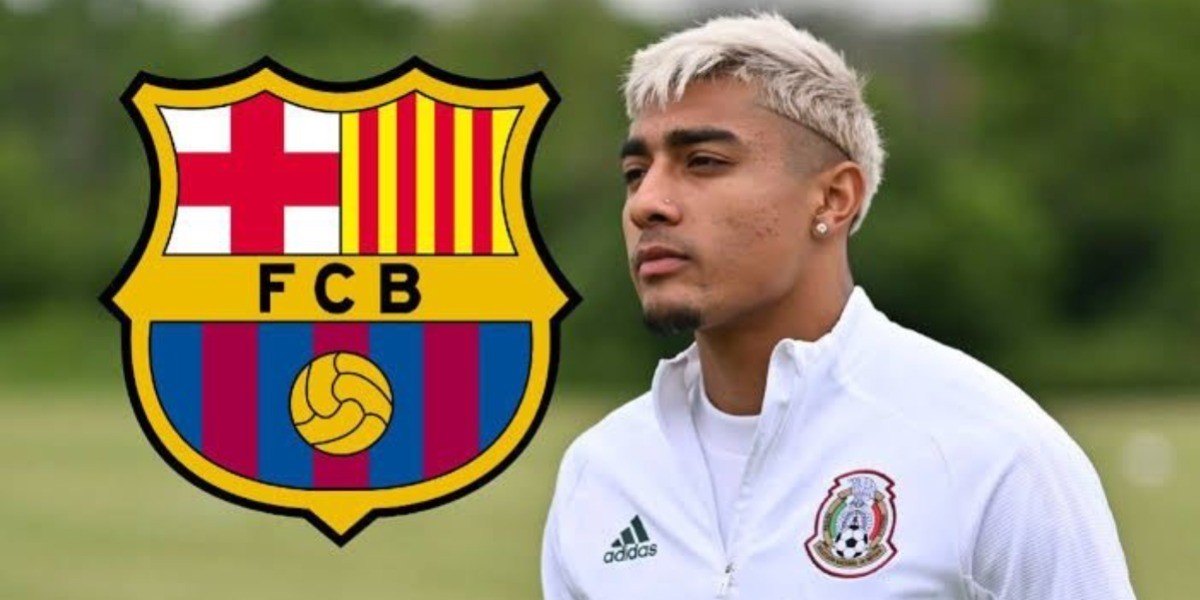 Julián Araujo es jugador del Barcelona