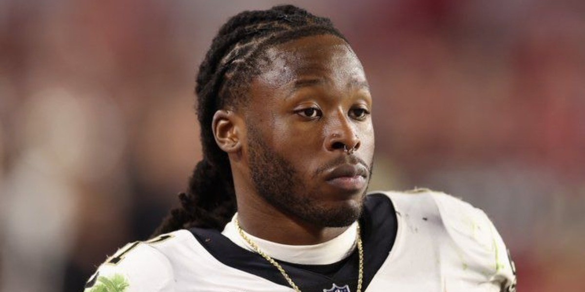Alvin Kamara, en problemas tras publicarse video de golpiza
