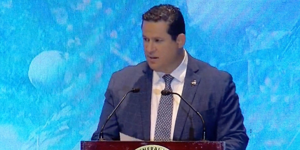 Prepara Diego Sinhue iniciativa antiextorsiones