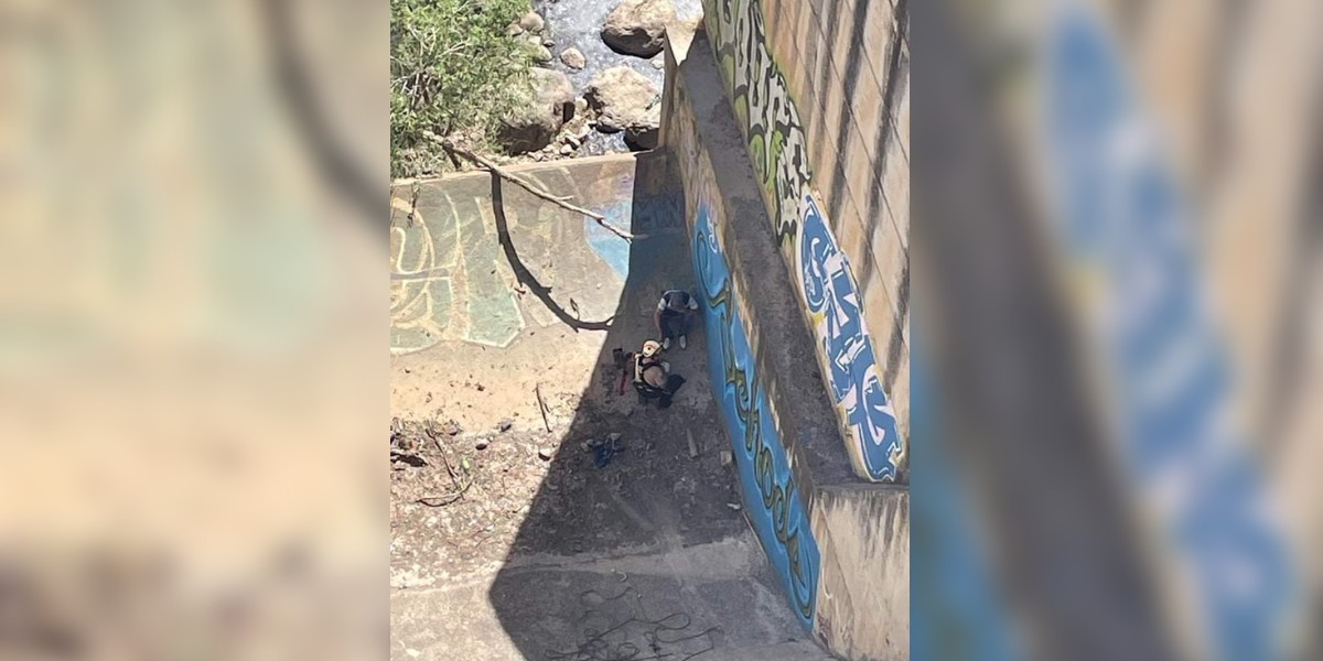Hombre arriesga su vida por un celular en Presa de La Manzanilla, León