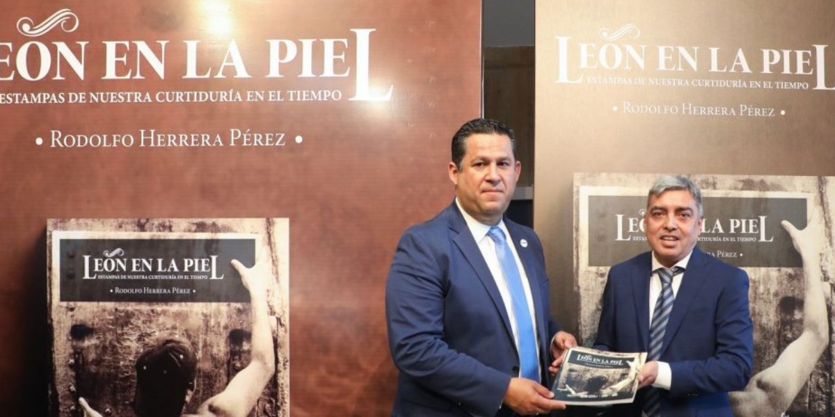 Sinhue reconoce a curtidores en presentación del libro “León en la Piel”