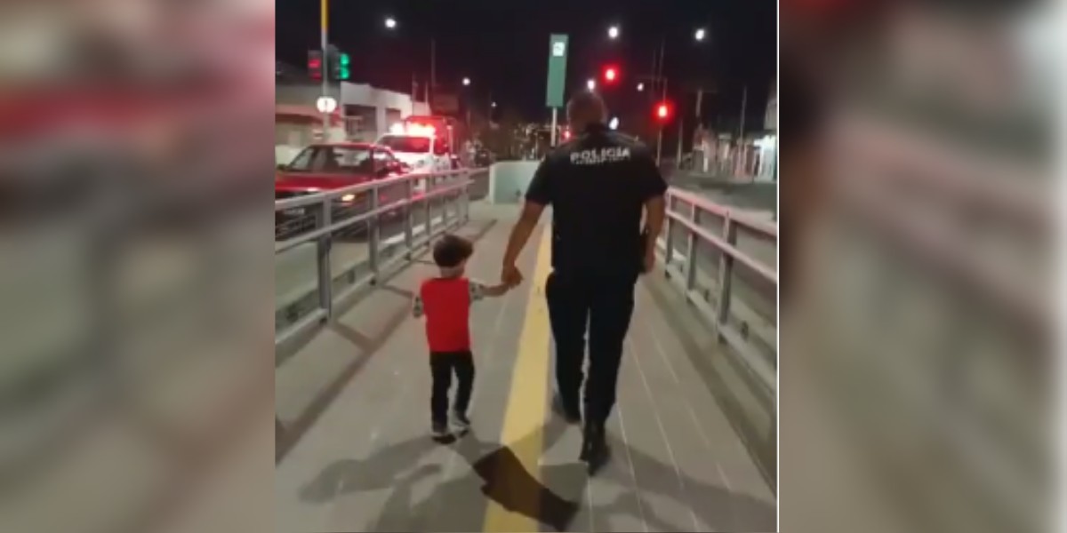 Investigan a familia de niño que llegó solo en la madrugada a paradero del SIT