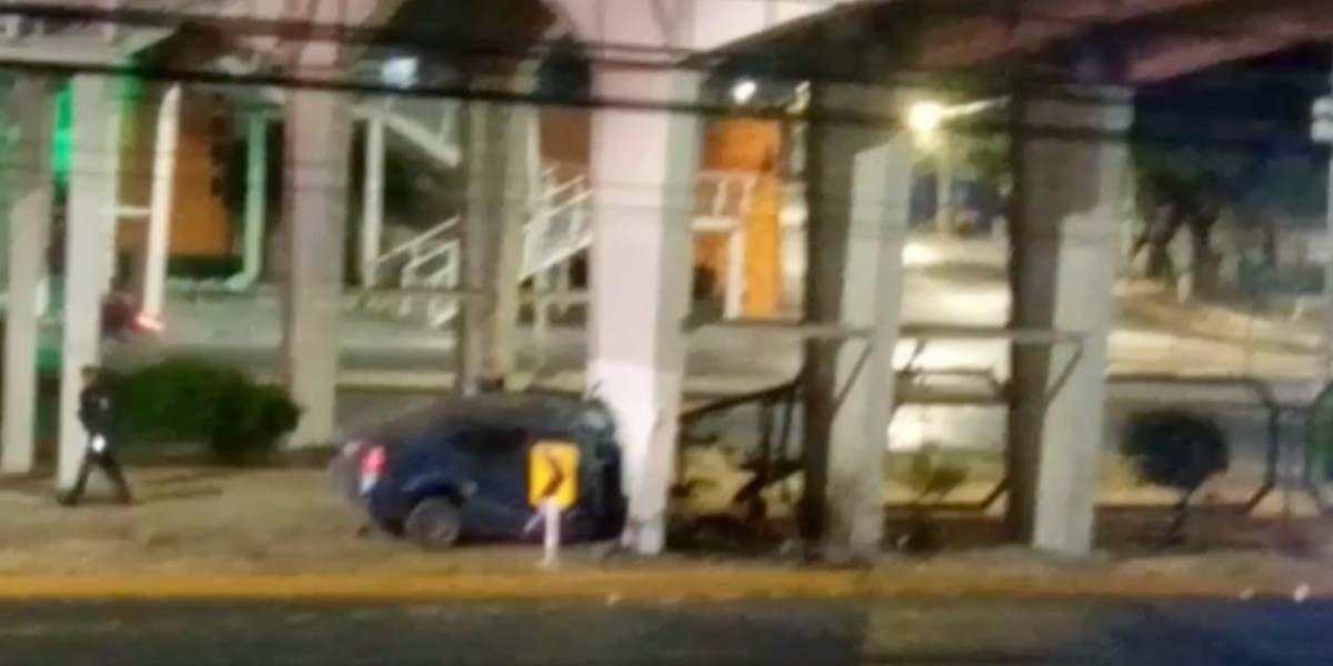 Impactante: fallece al chocar su Vento contra puente