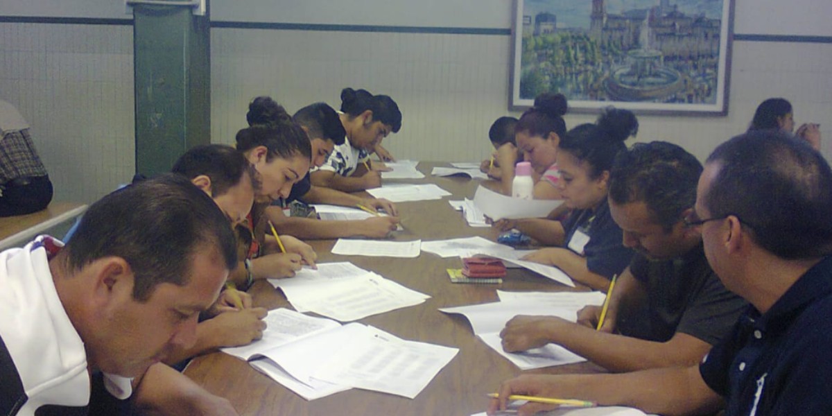 Habrá prueba masiva de exámenes para certificar primaria y secundaria