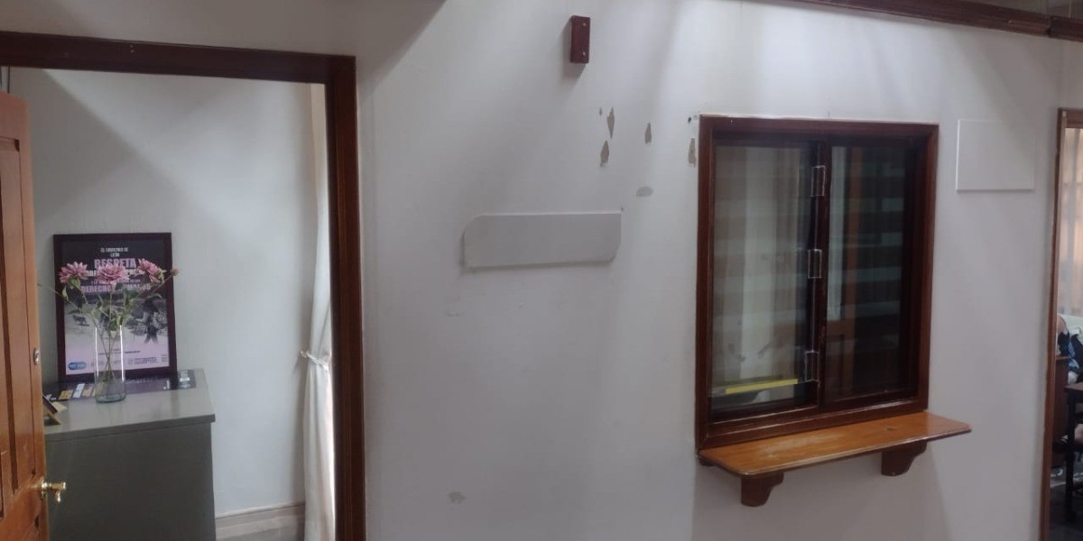 Denuncian robo de cuatro computadoras en Presidencia Municipal