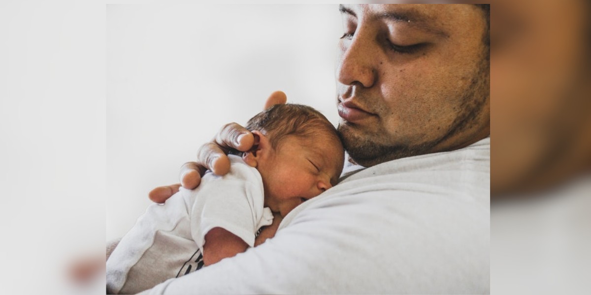 Funcionarios de Guanajuato, a favor de ampliar la licencia de paternidad