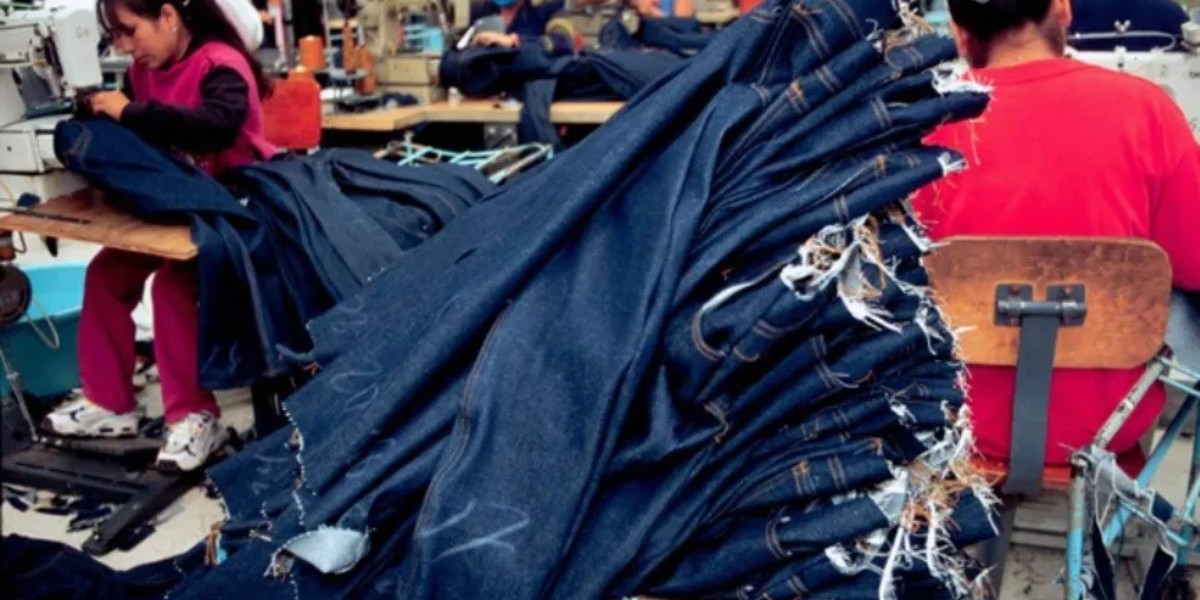 Incrementa un 8% el costo de ropa hecha en Guanajuato