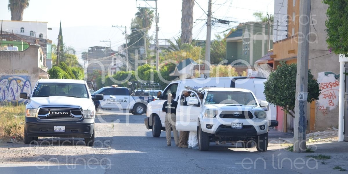 Hallan cuerpo maniatado en Real Providencia